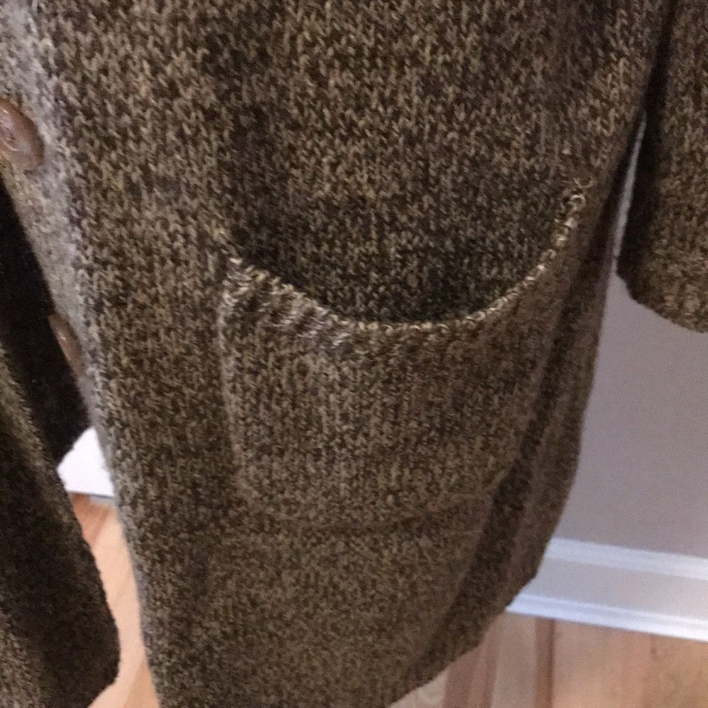 Long Button Down Sweater With Pockets! Like New! - image 3
